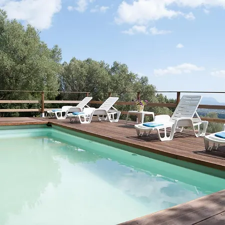 Aurora Habitación en casa particular Olbia